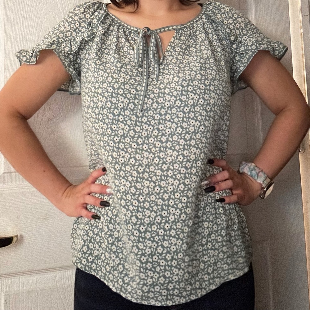 Max Studio Light Green Floral Blouse